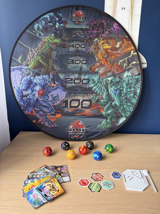Bakugan 7 szt plus mata karty