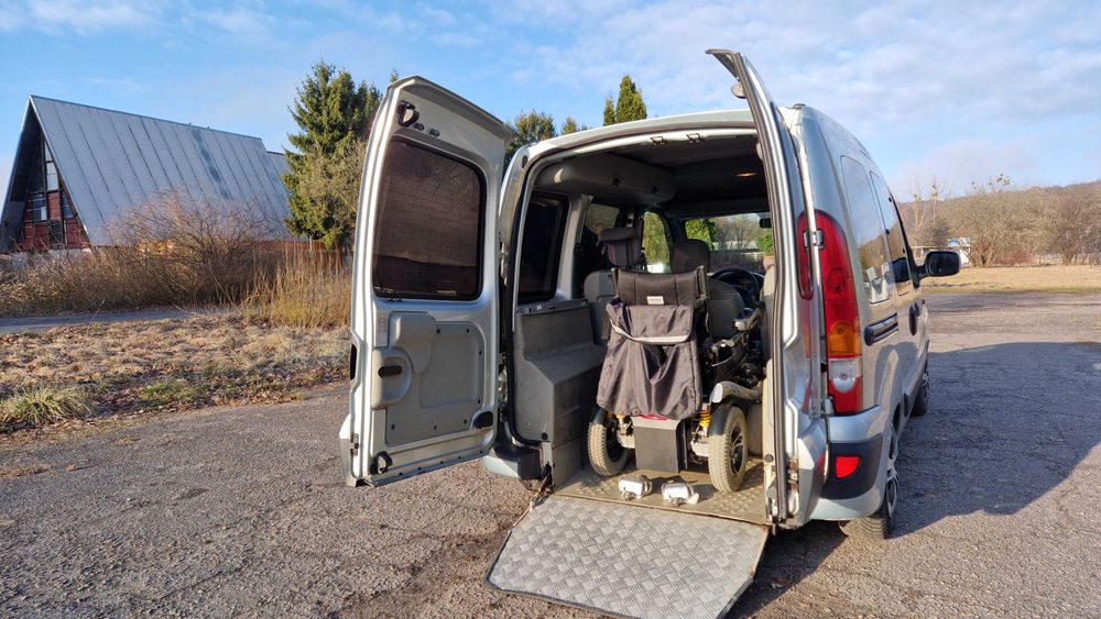 Renault Kangoo 1.6 16V Privilège 2004 AUTOMAT - przewóz osób niepełnosprawnych wózek inwalidzki