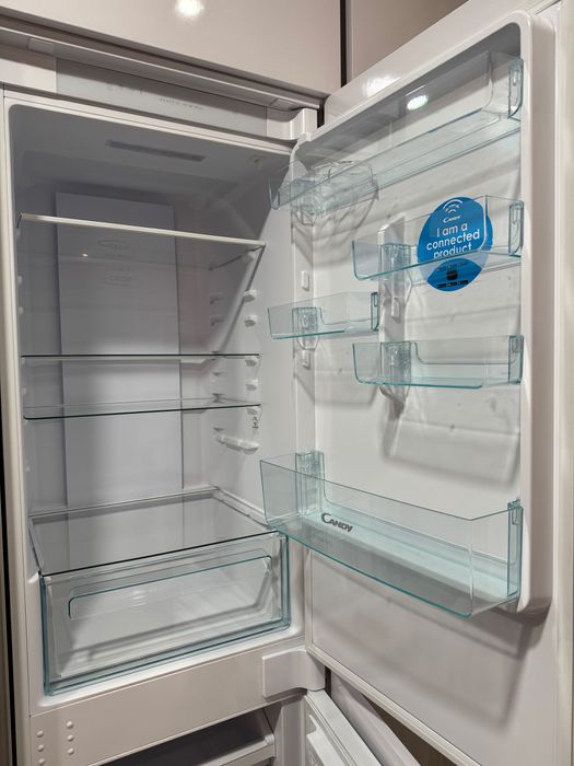 Frigorífico Combinado Encastre CANDY CBT3518FW - ainda na Garantia