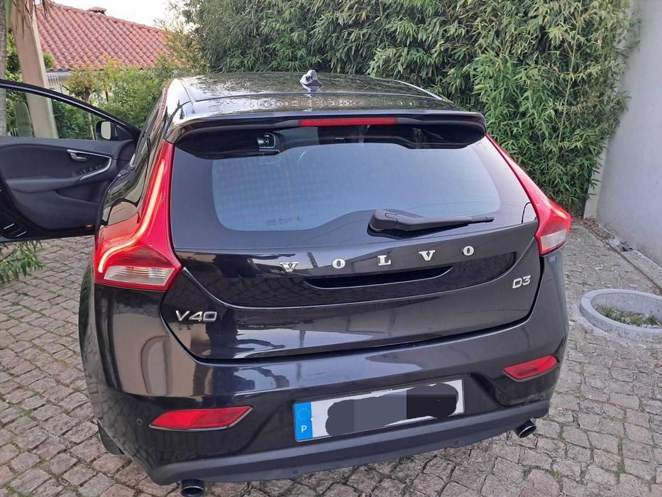 Carro Volvo v40d3