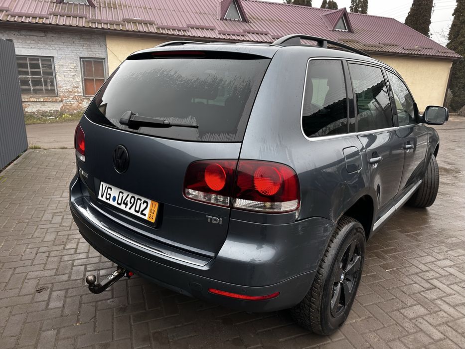 Фольцваген таурек 2.5повний привід