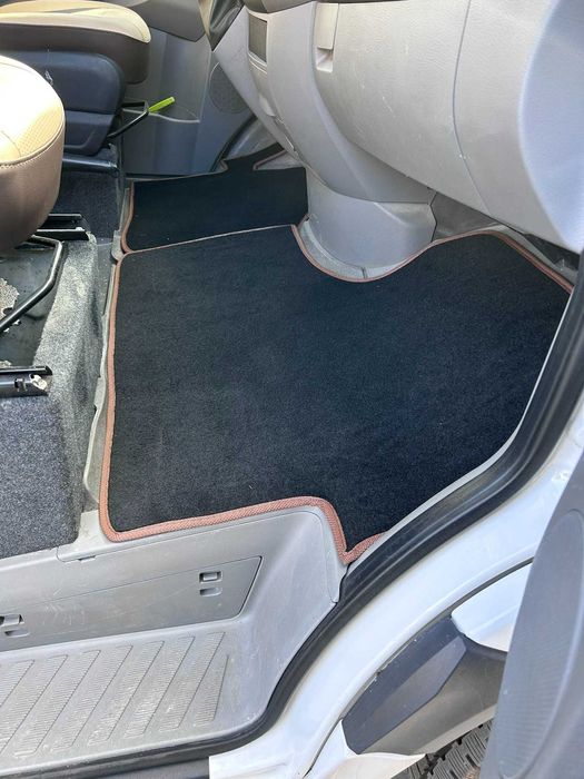 Авто килимки в салон Mercedes Vito Viano Sprinter / Crafter LT 35 46