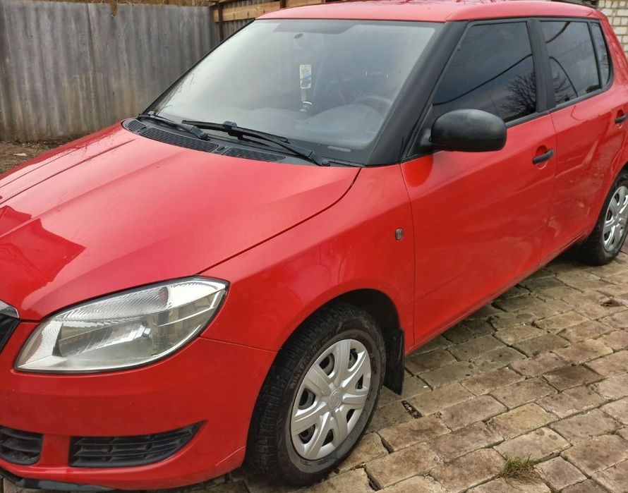 Шкода фабиа 2012 года