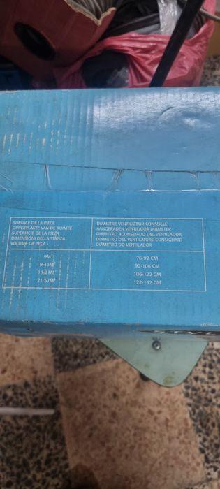 Ventoinha com candeeiro