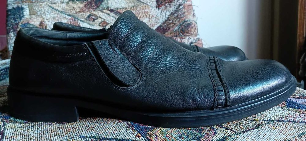 продам туфлі лофери kaiser повністю шкіра устілка 29см