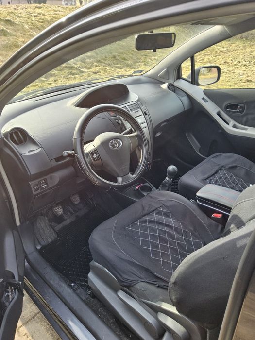 Dzień dobry, sprzedam Toyotę Yaris