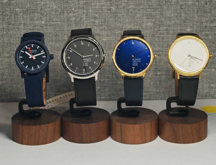 Жіночі та чоловічі годинники Mondaine Swiss made