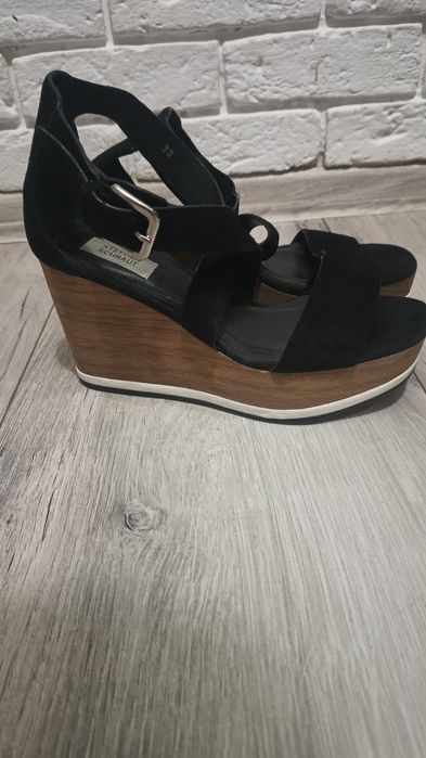 Босоніжки жіночі,замш натуральний,38,5 розмір