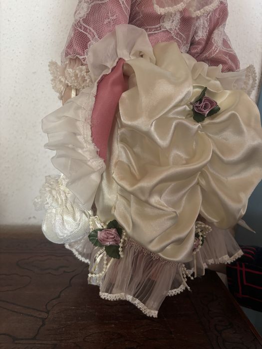 Boneca porcelana 50cm