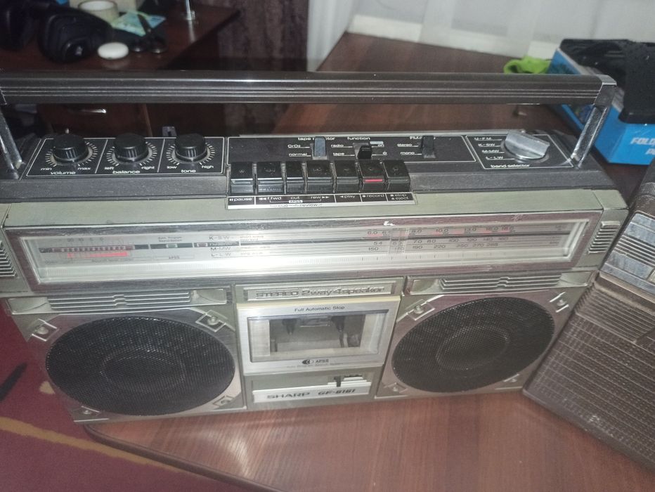 Ретро магнітофон Шарп