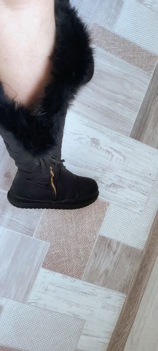 Продам зимові черевики 38 і нові туфлі 36-37