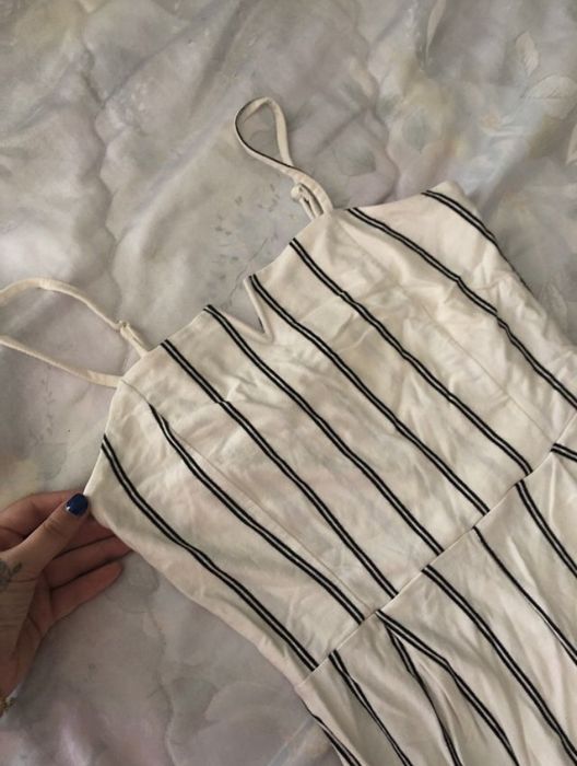 Macacao branco listado