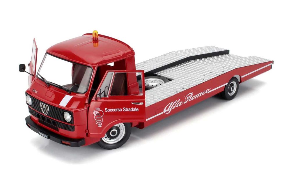 Model 1:18 Mitica Alfa Romeo A12 (F12) Wrecker service 1967 red/black laweta