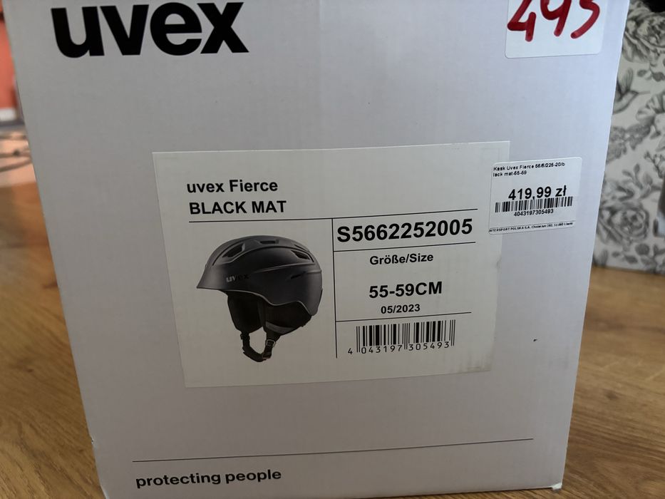 Kask narciarski UVEX