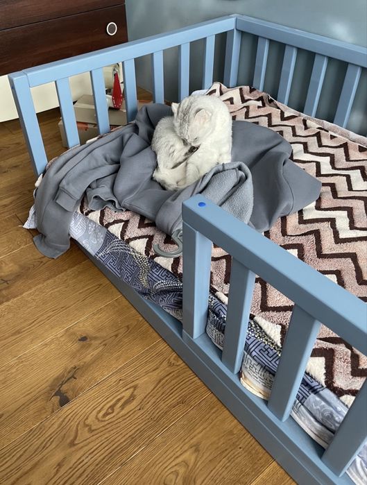 Дитяча кровать з дерева