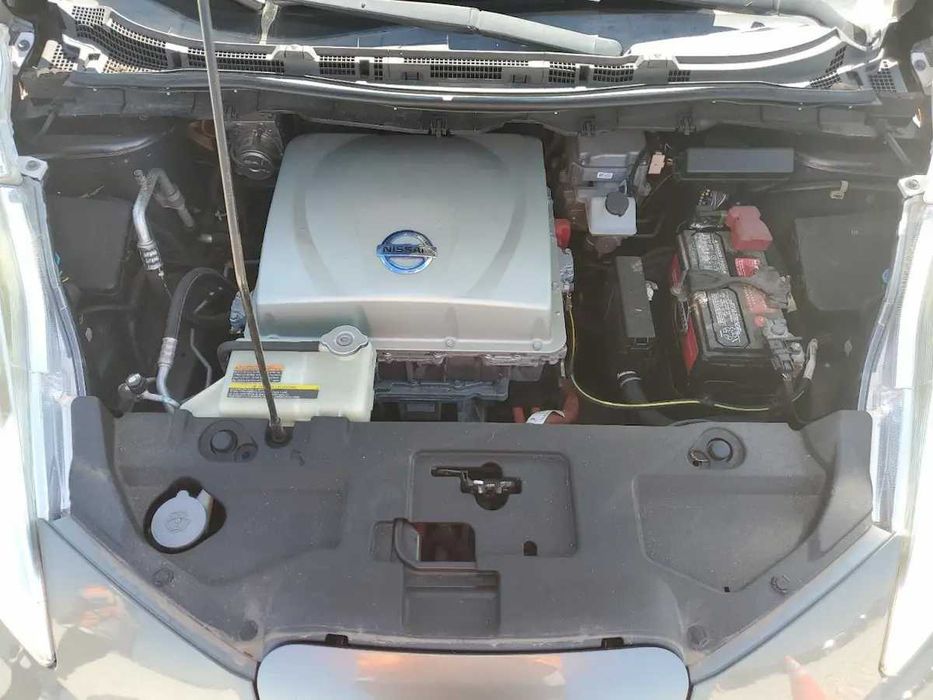 Бампер та інше Nissan Leaf I II 1 2  розборка