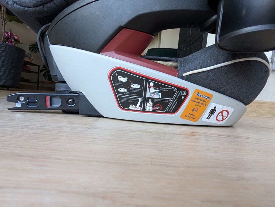 Автокрісло бустер Welldon Travel Pad Isofix