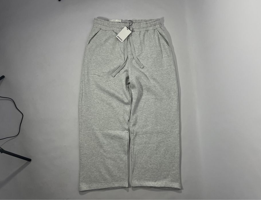Сірі широкі спортивки Bershka baggy sweatpants штаны серые бершка