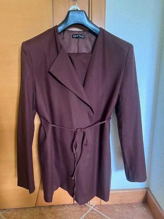 Fato castanho  (Blazer + Calças)