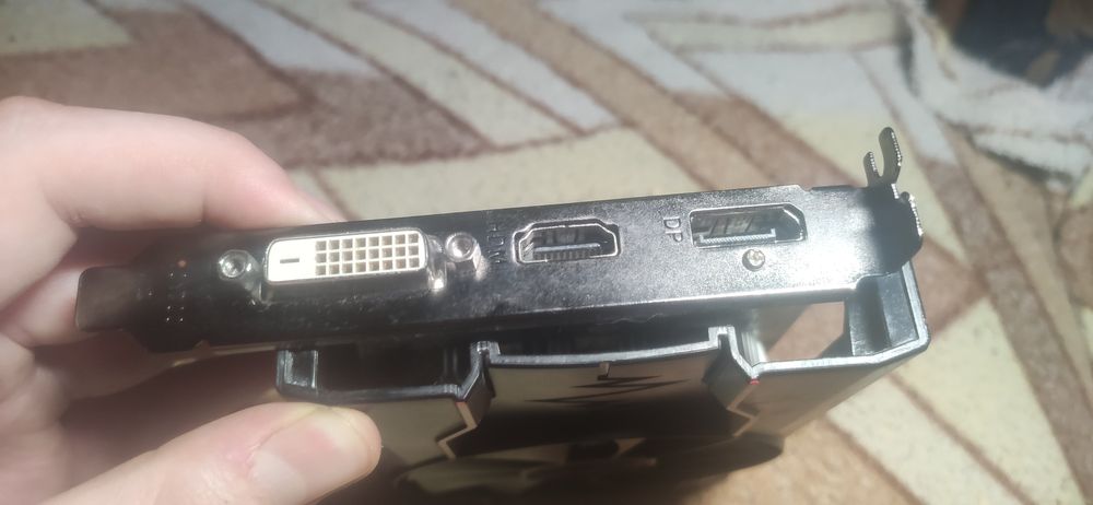 Продам rx 550 2gb sapphire