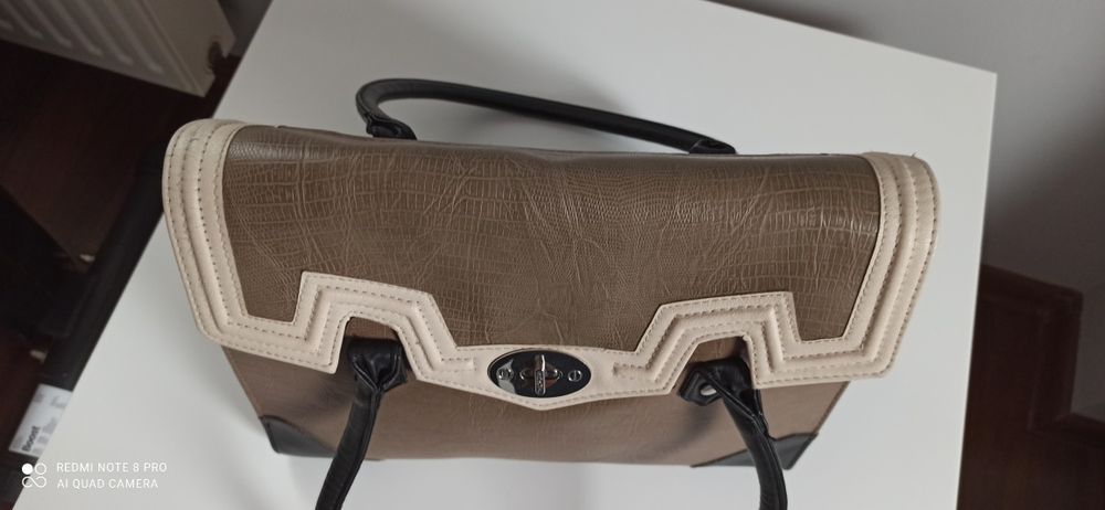 Torebka damska, kuferek