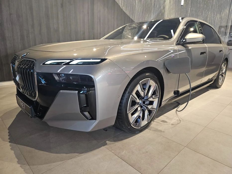 BMW Seria 7 750e xDrive Limuzyna | 489km | Pakiet sportowy M | Pakiet Connoisseur