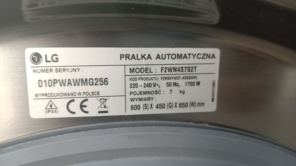 Pralka LG Steam z Wi-Fi z 2022 r.