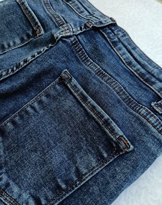 Джинси жіночі з високою талією