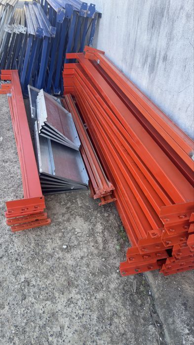Estantes industriais, racks