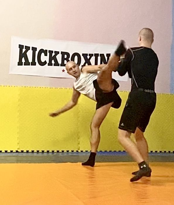 Кикбоксинг, бокс , фитнес
