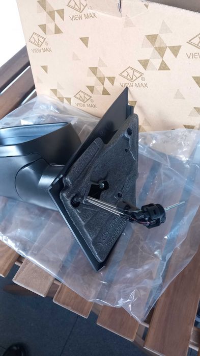 Retrovisor com expelho esquerdo polo