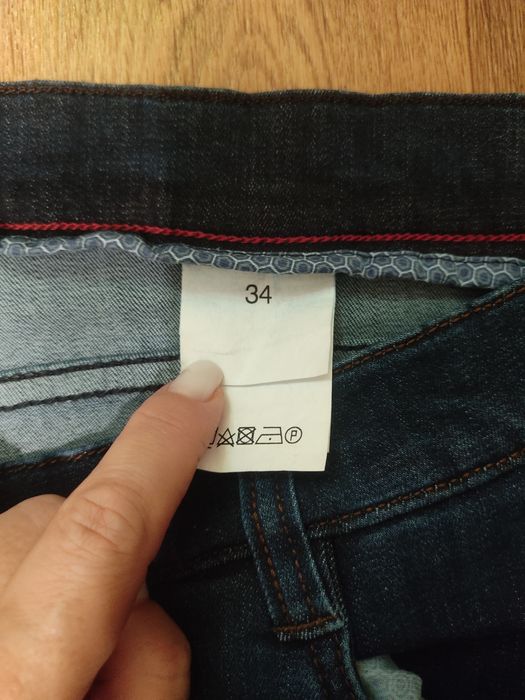 Джинсы. 33, 34 размер