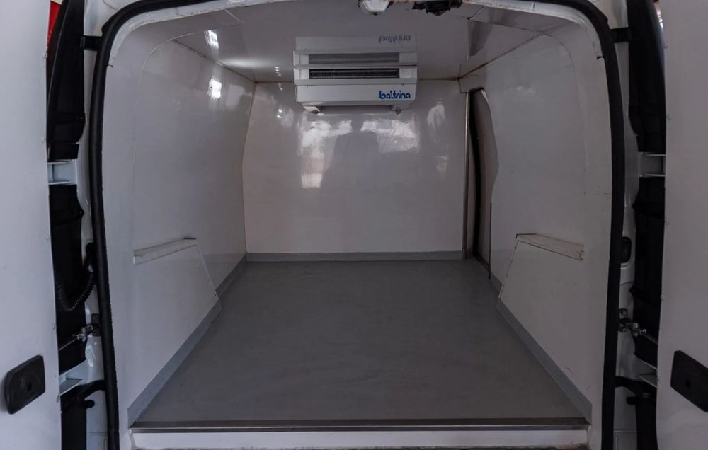 Renault Kangoo Maxi 1.5 dCi Cx. Isotérmica motor frio 3L IVA dedutível