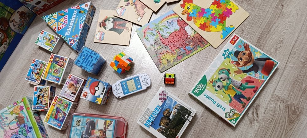 Ogromny zestaw puzzli, gier i układanek.