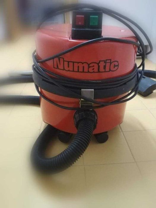 Aspirador profissional numatic NQS250B