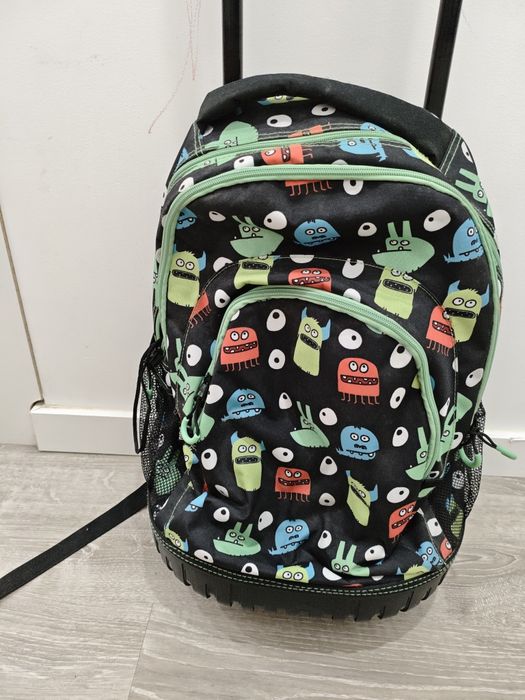 Mochila escolar com troley