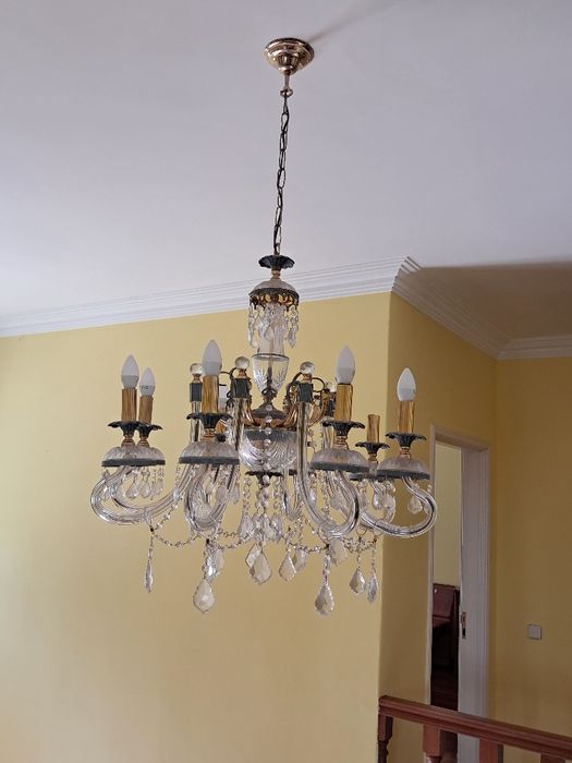 Candeeiro em cristal e porcelana.