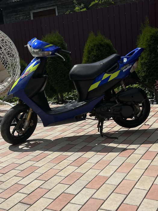 Скутер, Suzuki zz inch up sport