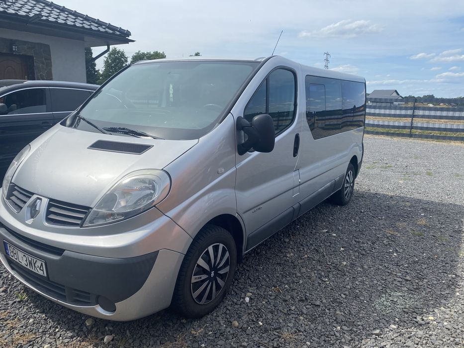 Samochód osobowy Renault Trafic