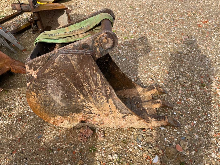 Escavadora KUBOTA KX080-3