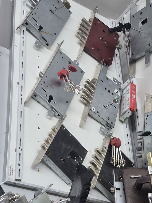 Відкриття замків без пошкоджень | Швидкий виїзд за 20 хв