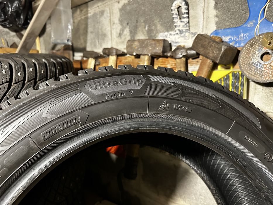 Goodyear 225 55 r17 стан Нових