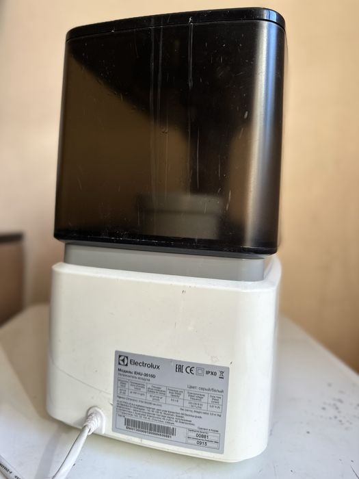 Зволожувач повітря electrolux ehu 3515d