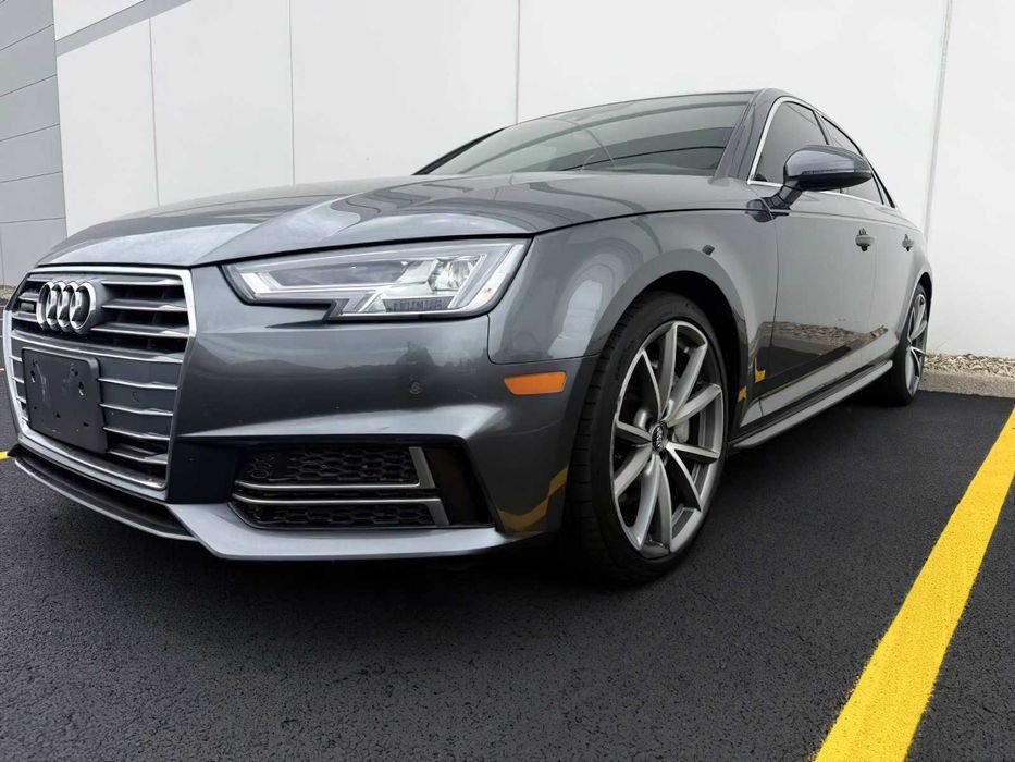 Audi A4      2018