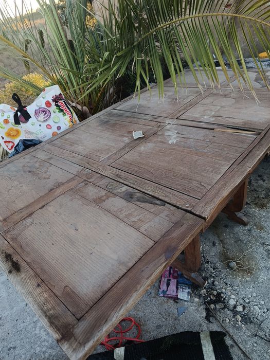 Mesa de Jantar Extensível Antiga em Madeira Maciça