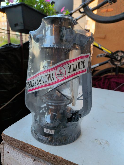 Lampa Naftowa Nowa