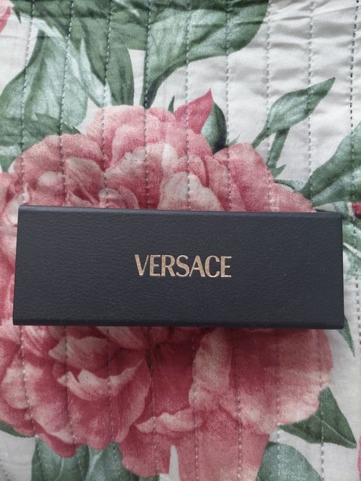 Nowy futerał na okulary Versace