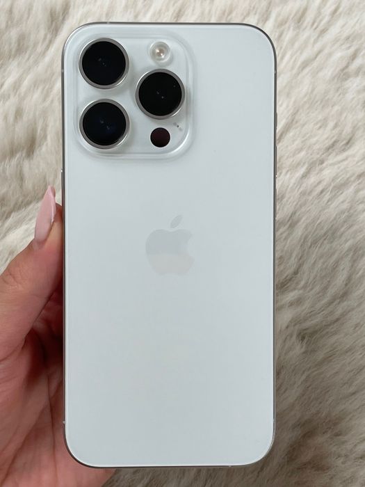 iPhone 15 Pro 128GB - bardzo dobry stan -bateria 86%