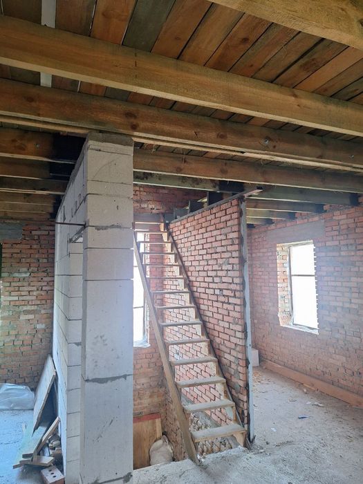 Продам будинок біля Вишенського озера