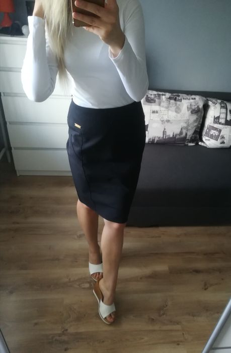 Sprzedam elegancką spódnicę